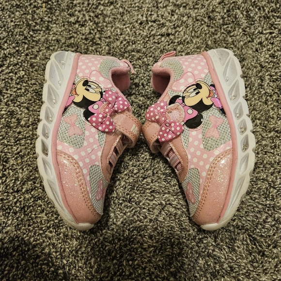 Minnie Mouse Toddler Sneakers - Picture 3 of 5